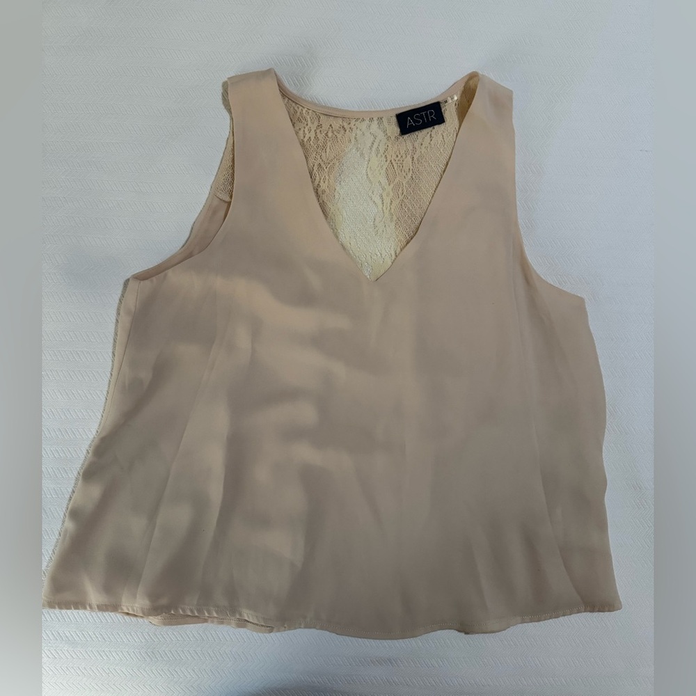 ASTR Blush Color Sleeveless Lace Top